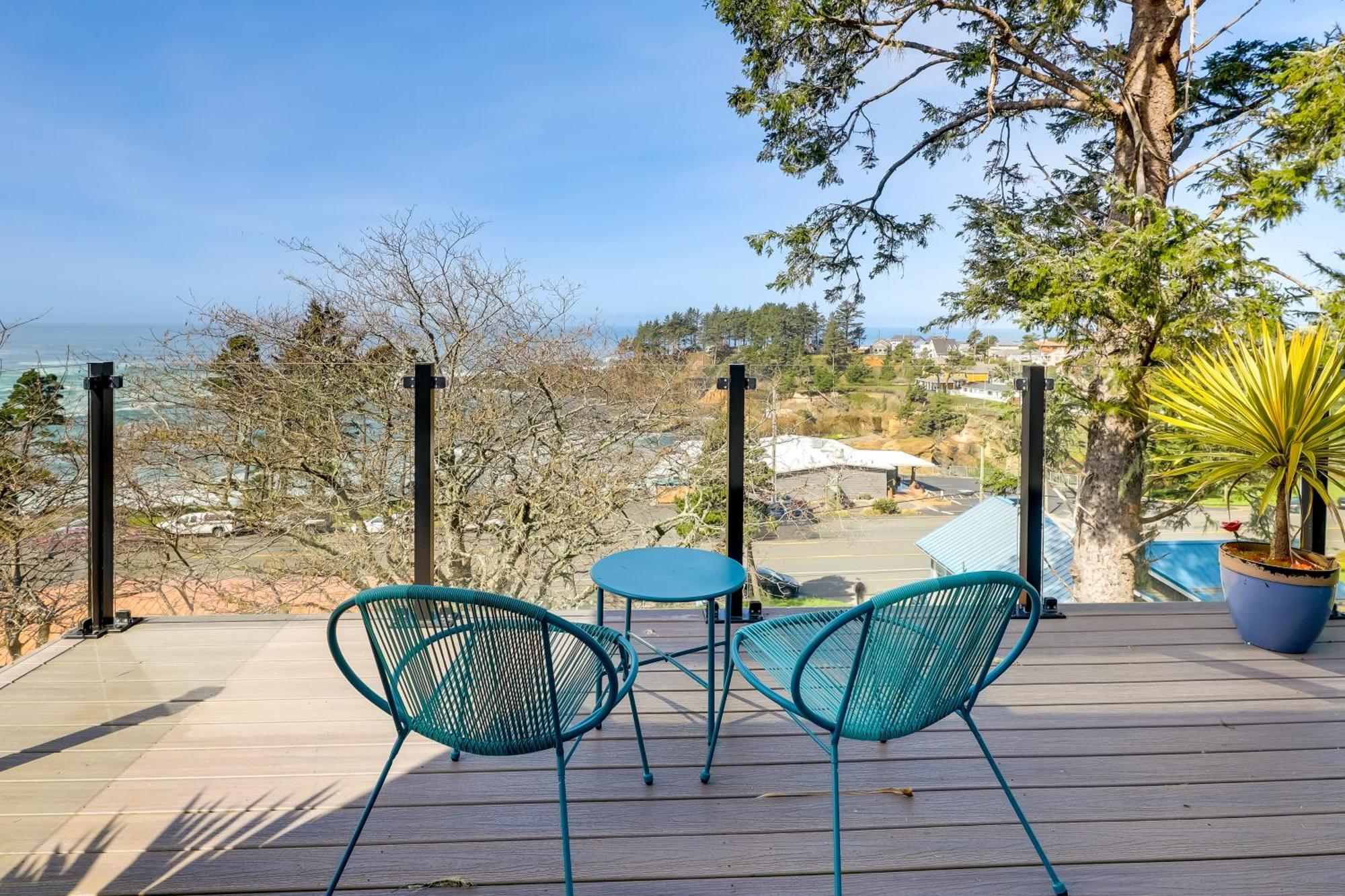 Scenic Depoe Bay Townhome With Deck Less Than 1 Mi To Parks! Экстерьер фото